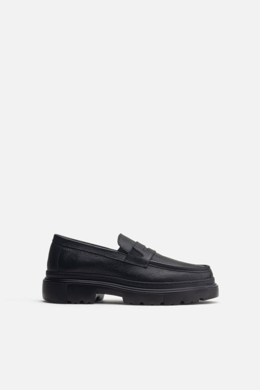 K127 NV Chaussure en Cuir
